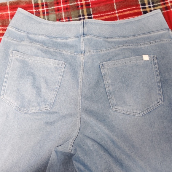 Halara Light Blue Wash Baggy/ Flared jeans - Picture 4 of 4